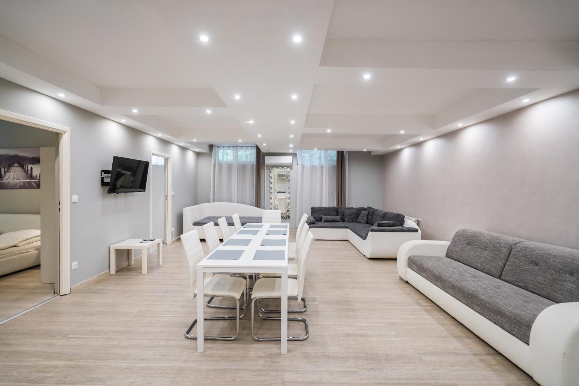 שיופוק Riviera Apartmanhaz מראה חיצוני תמונה