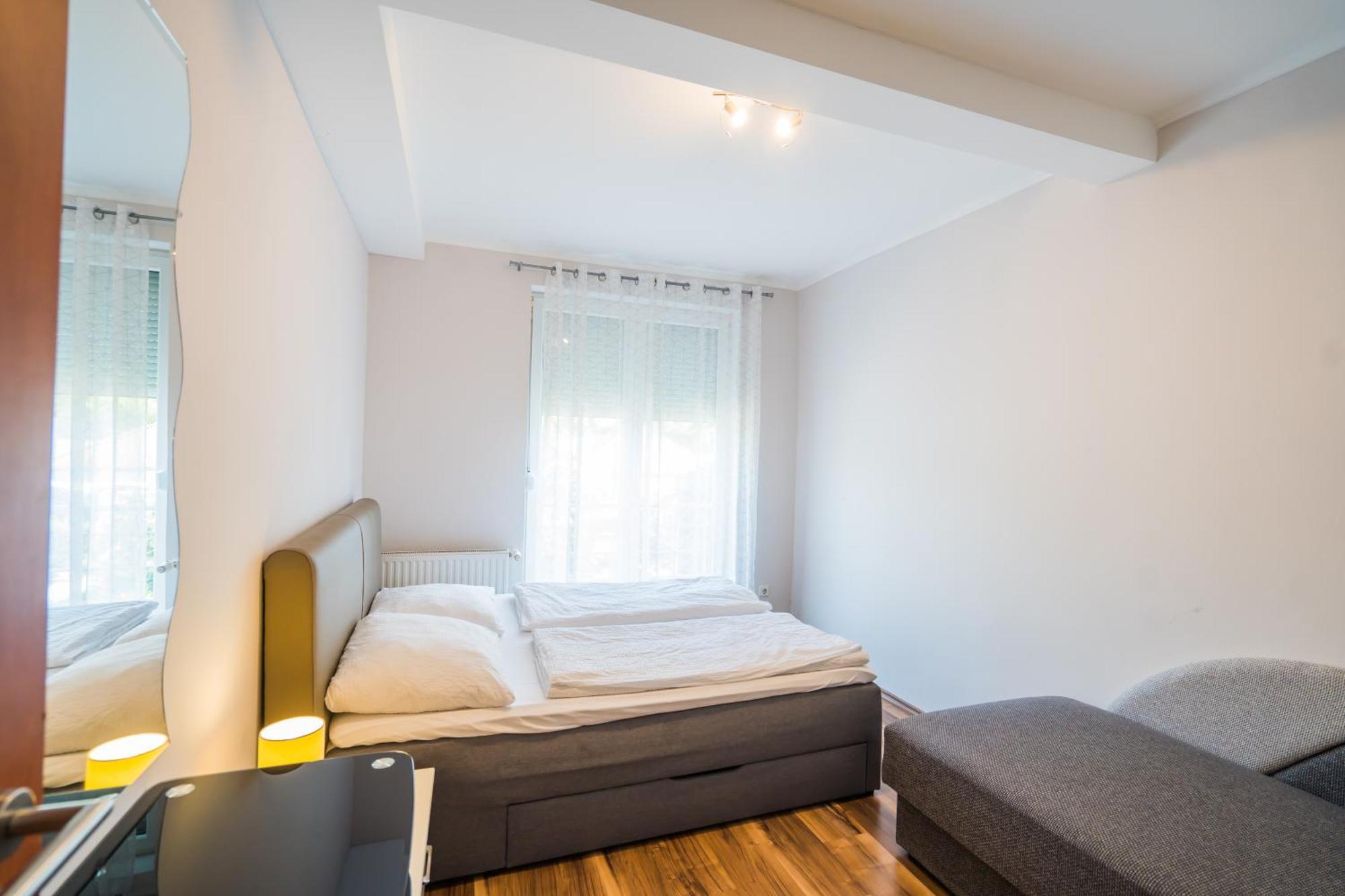 שיופוק Riviera Apartmanhaz מראה חיצוני תמונה